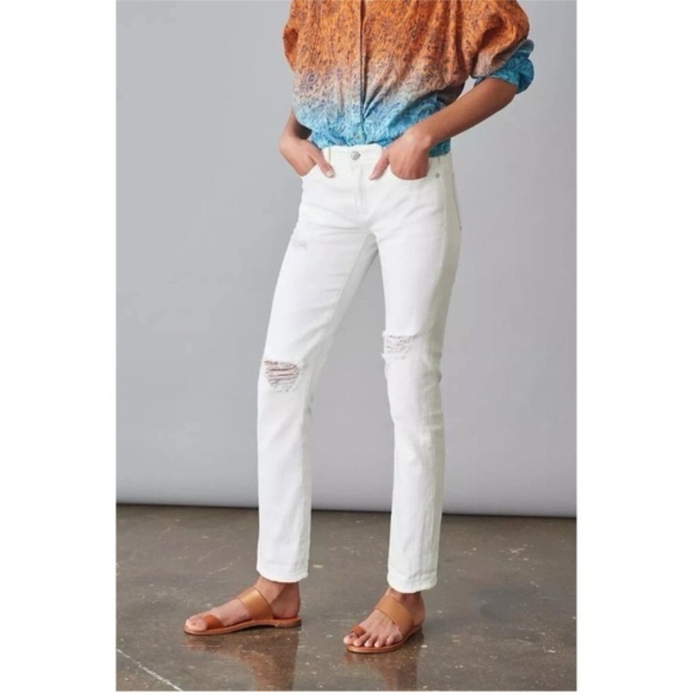 Anthropologie Pilcro Mid Rise Distressed Fit Boyfriend Jeans White Size 25 x 29”